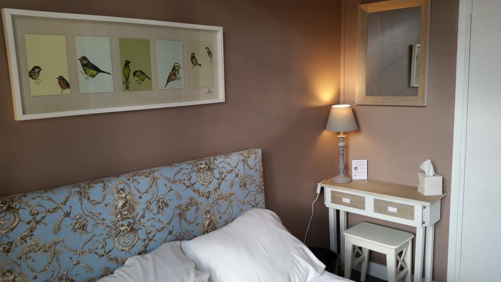 Hotel Aux Bles D'Or Pierrefonds Zimmer foto