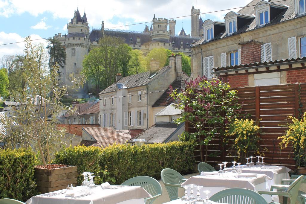 Hotel Aux Bles D'Or Pierrefonds Exterior foto